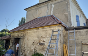 Rénovation d’un abris de jardin en tuiles